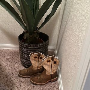 Boys cowboy boots